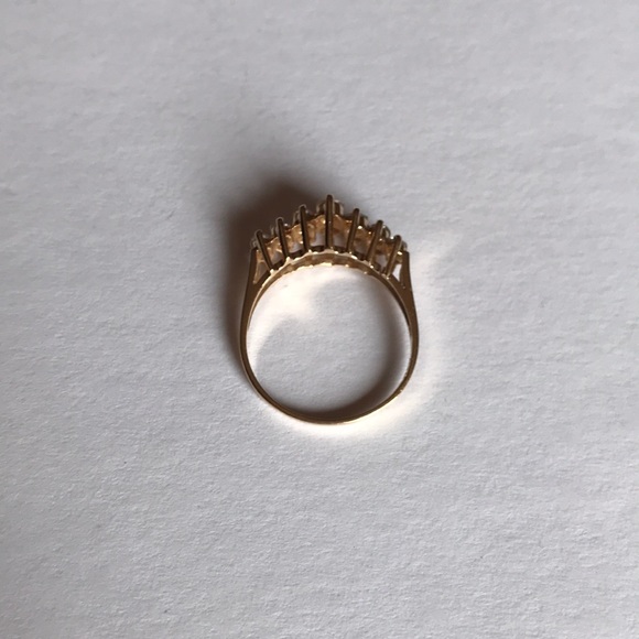 14K Solid Gold Diamond Ring 8.5 - Picture 7 of 7